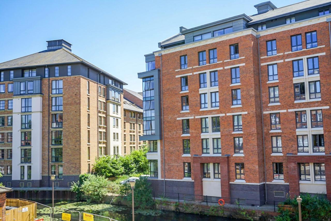 48 Cocoa Suites York Exteriör bild